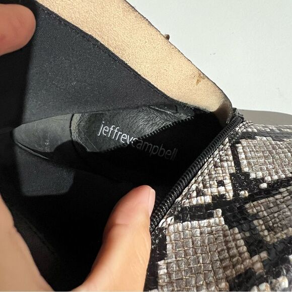 Jeffrey Campbell Raven Snake Print Heel Booties Size 8,5 M - Picture 7 of 9